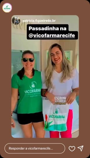 Story com clientes e embalagem da Vicofarma